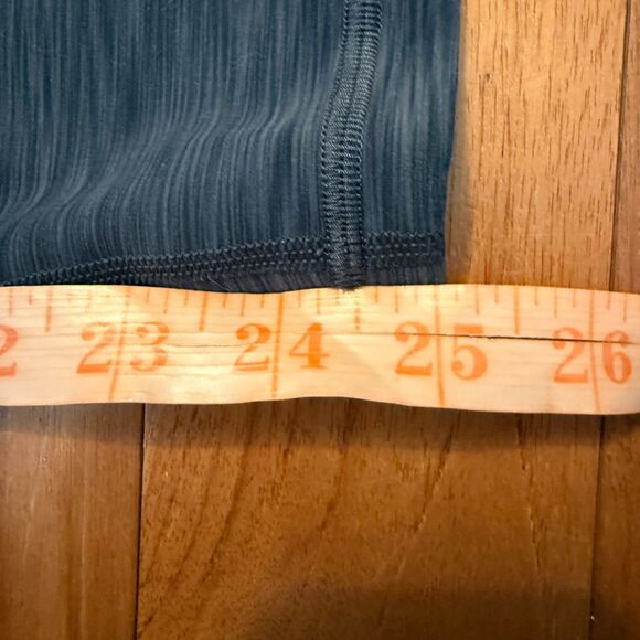 Women Lululemon Invigorate High-Rise Tight 25" Heathered Black Size 10 - Picture 8 of 8